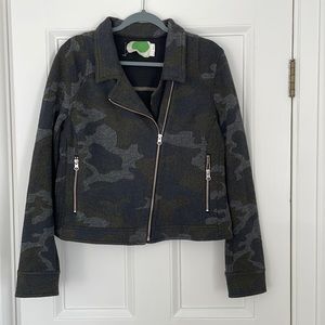 Women’s Anthropologie camo jacket - worn once!
